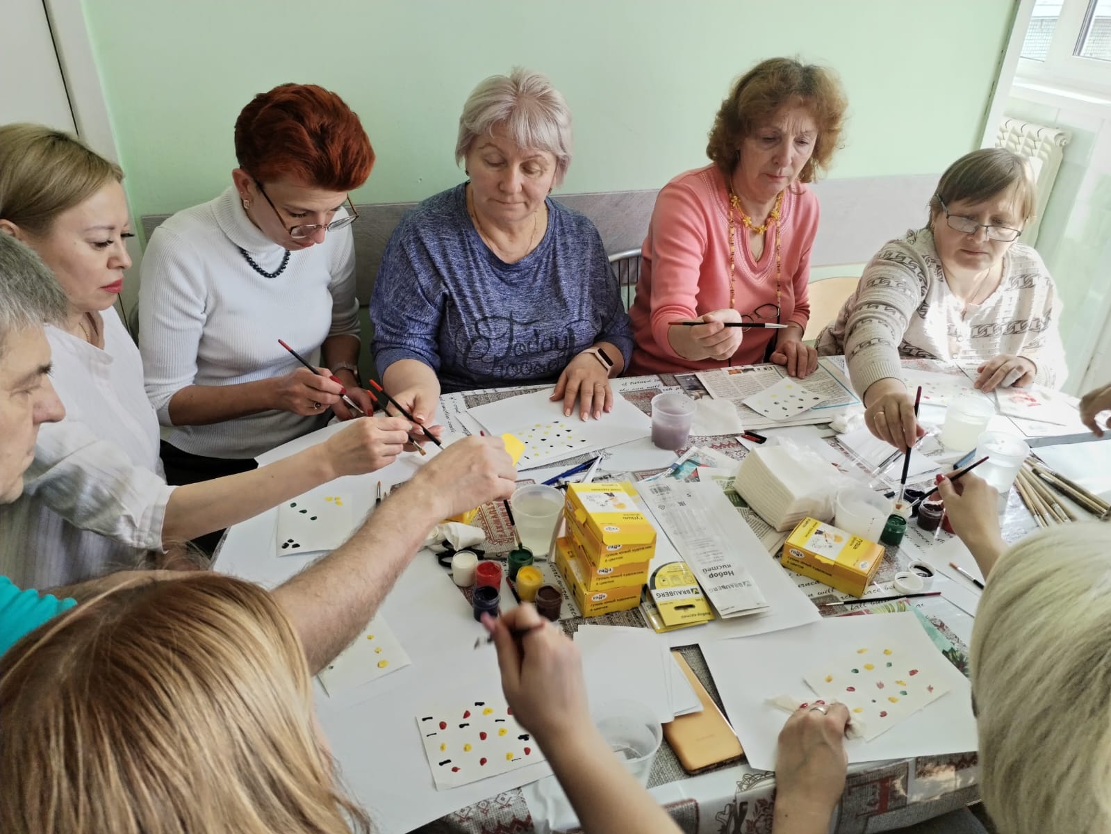 Преподаватели и студенты КГПУ провели занятия в Сосновоборском детском доме  :: КГПУ им. В.П. Астафьева